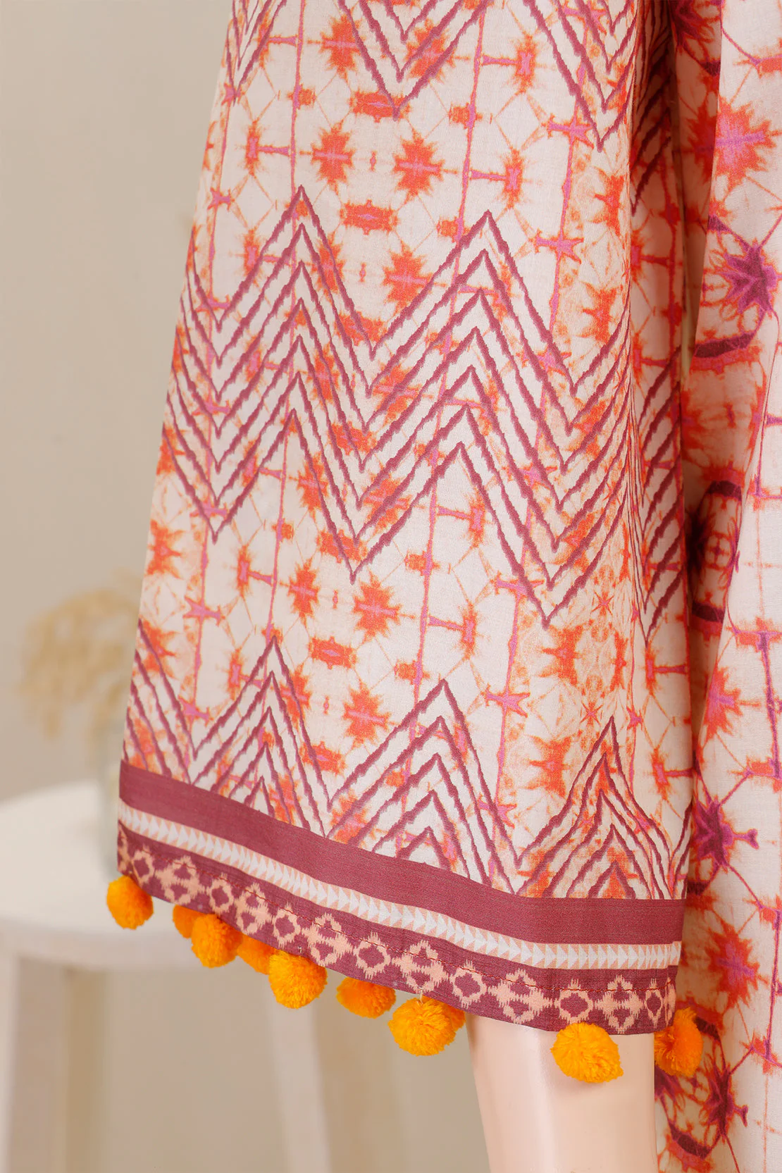 Unstitched Printed Lawn 2 Piece (Shirt/Dupatta) - Image 4