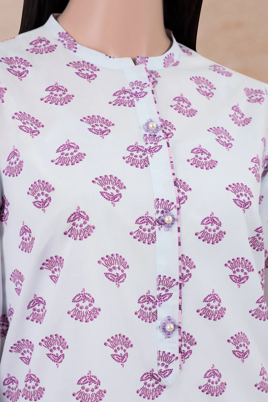 Unstitched Printed Lawn 2 Piece (Shirt/Dupatta) - Image 3