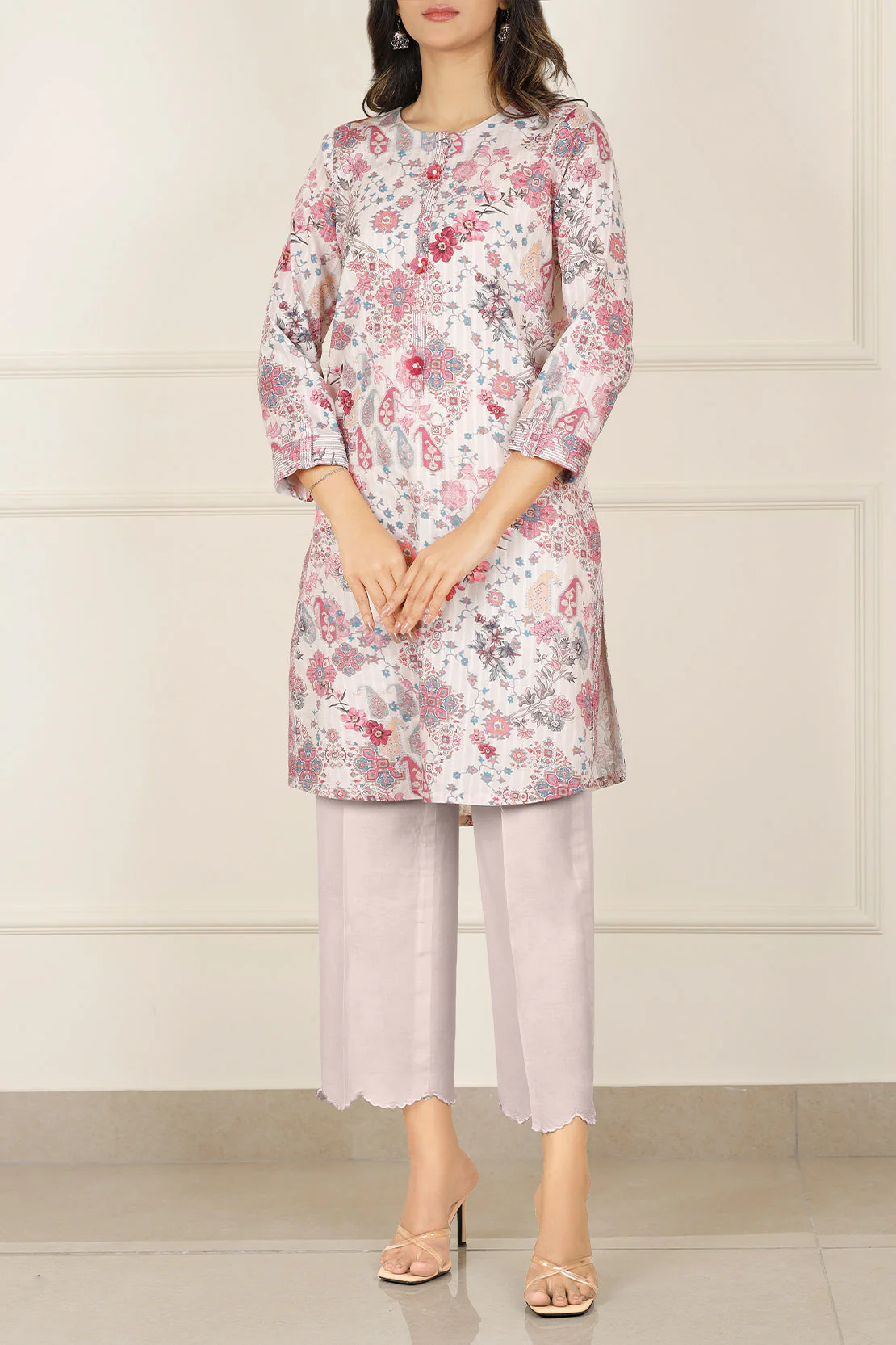 Unstitched Printed Lawn 2 Piece (Shirt/Dupatta) - Image 3