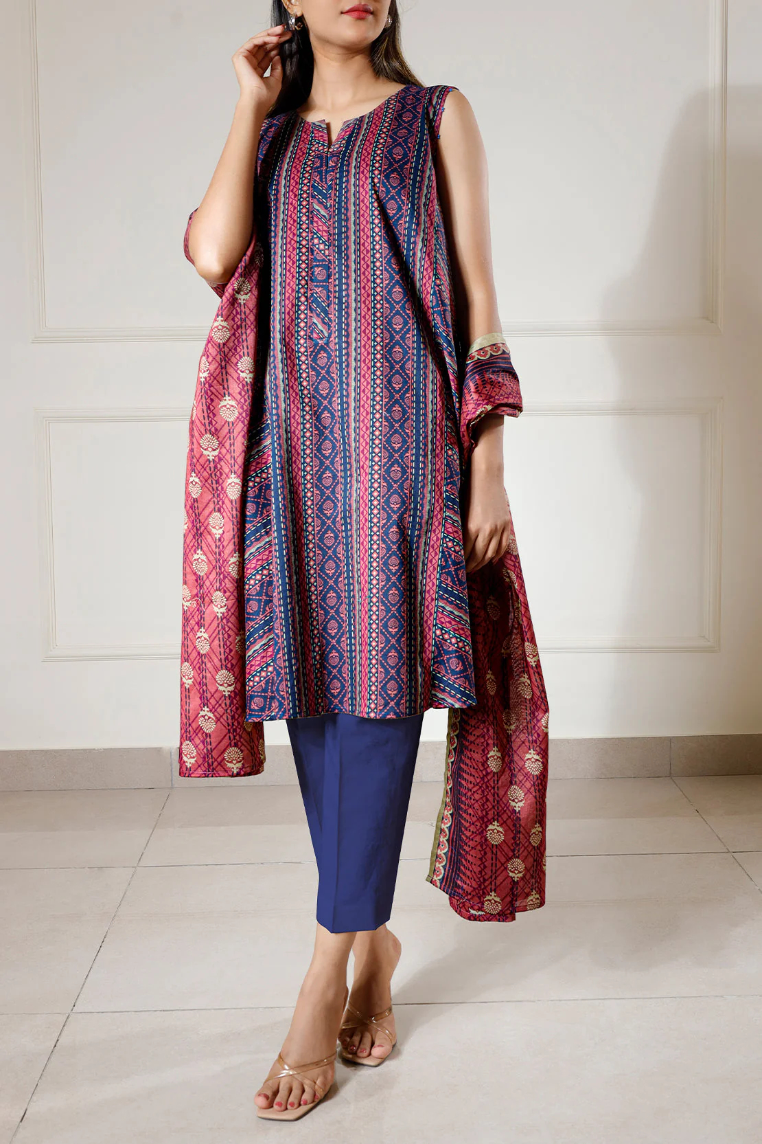 Unstitched Printed Lawn 2 Piece (Shirt/Dupatta)