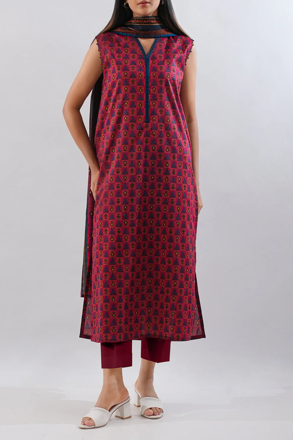 Unstitched Printed Lawn 2 Piece (Shirt/Dupatta) - Image 3