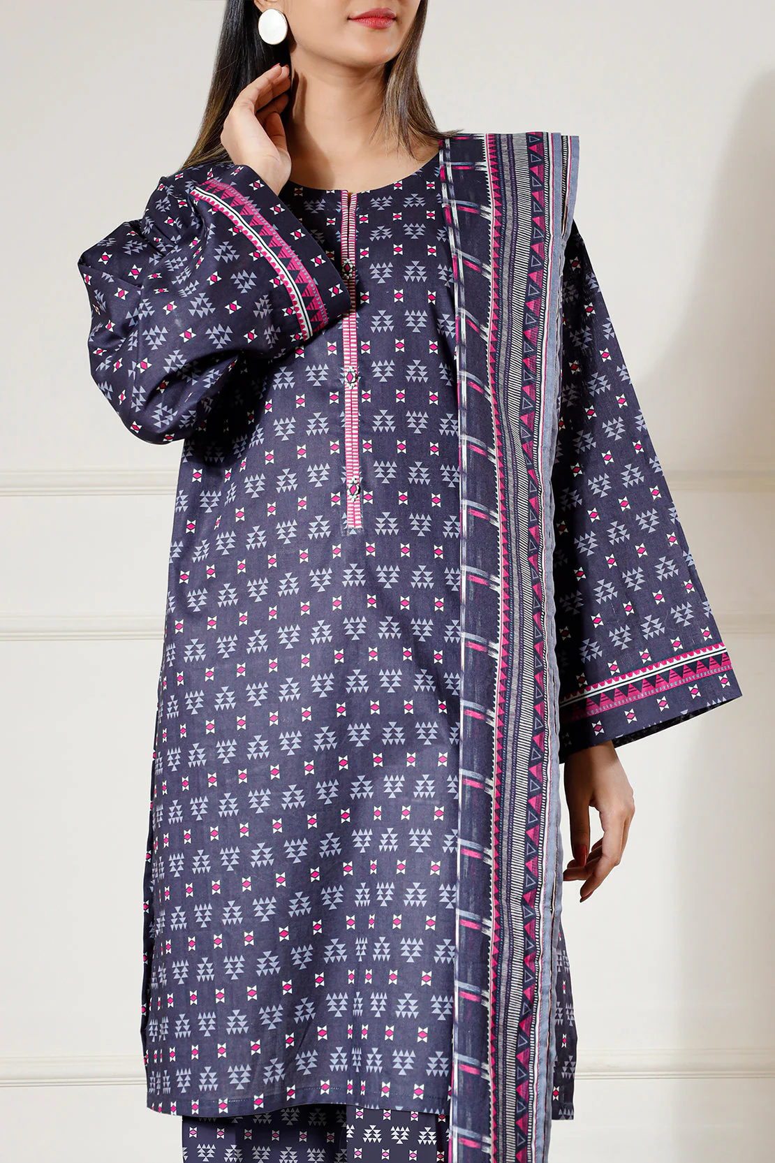 Unstitched Printed Lawn 2 Piece (Shirt/Dupatta) - Image 3