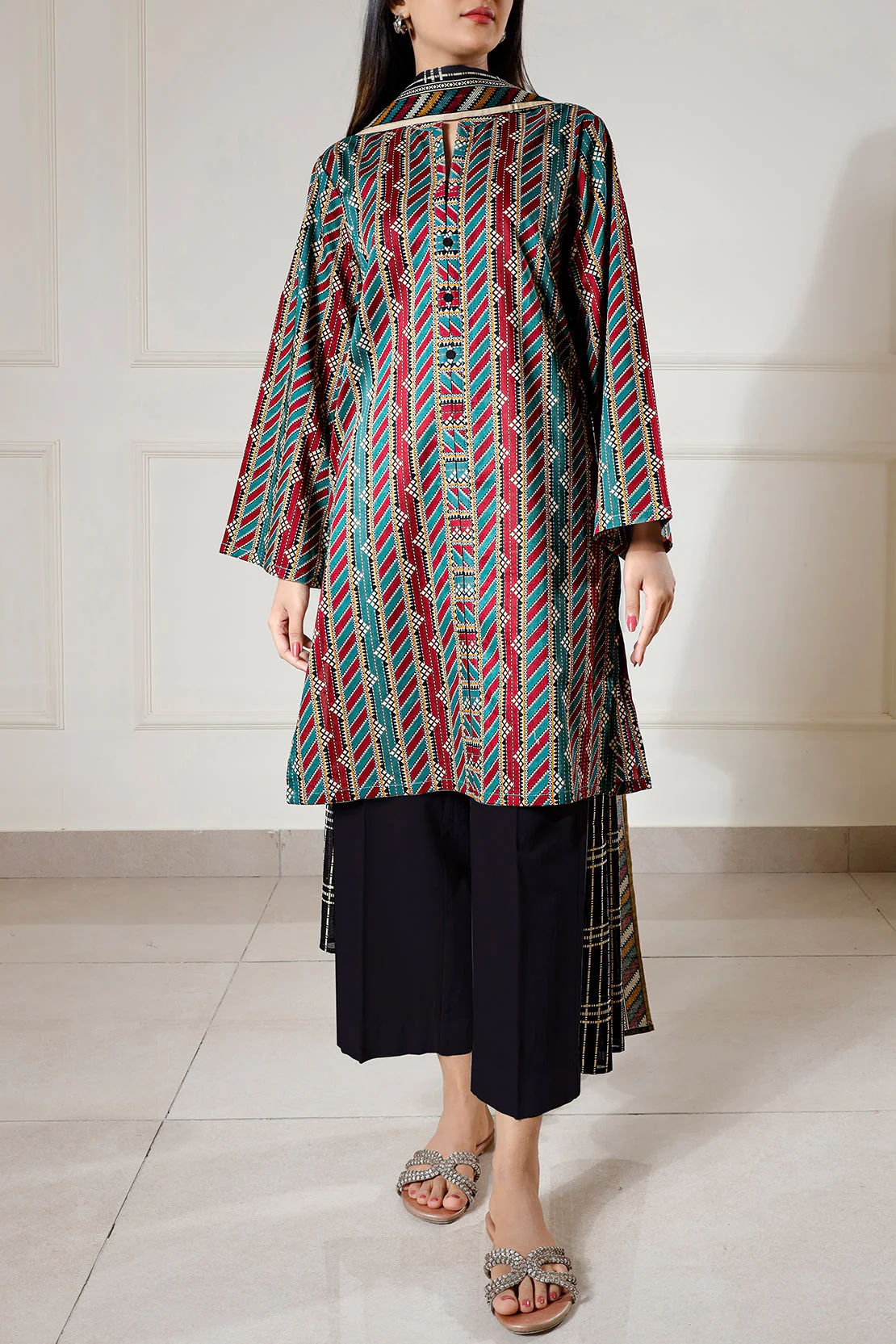 Unstitched Printed Lawn 2 Piece (Shirt/Dupatta) - Image 3