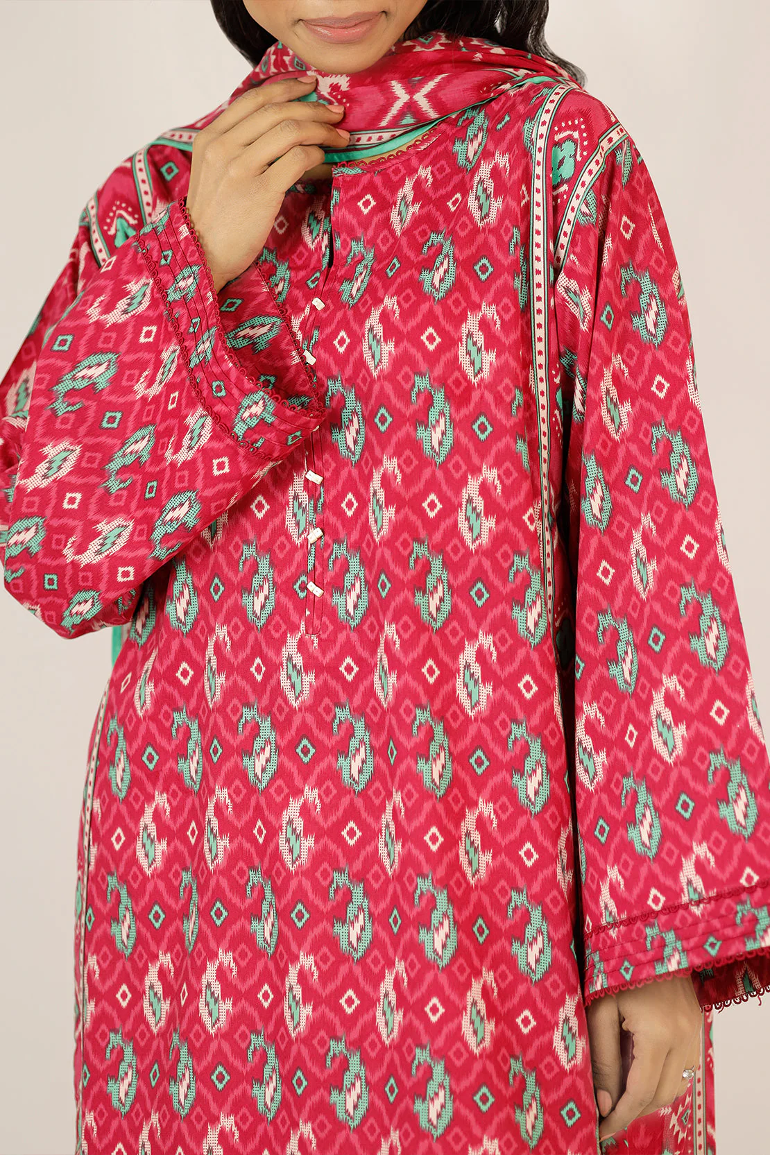 Unstitched Printed Lawn 2 Piece (Shirt/Dupatta) - Image 3