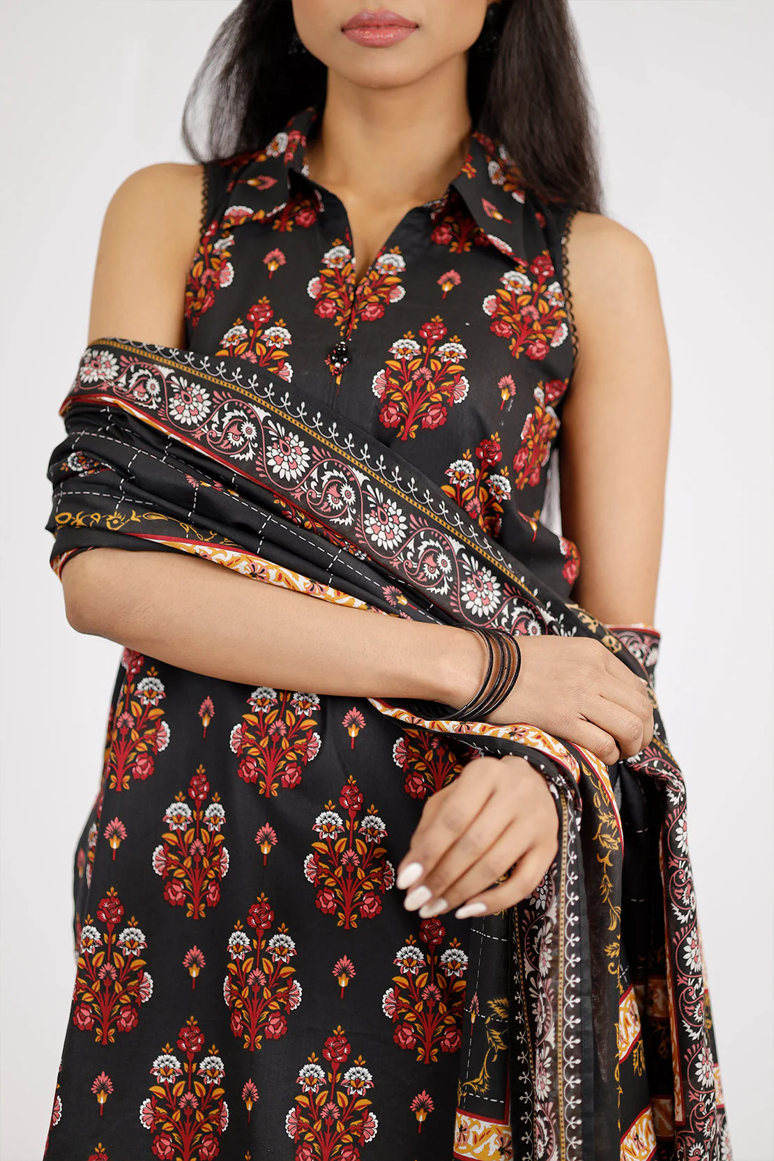 Unstitched Printed Lawn 2 Piece (Shirt/Dupatta) - Image 4
