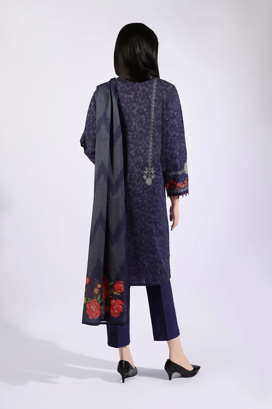 Unstitched Printed Lawn 2 Piece (Shirt/Dupatta) - Image 2
