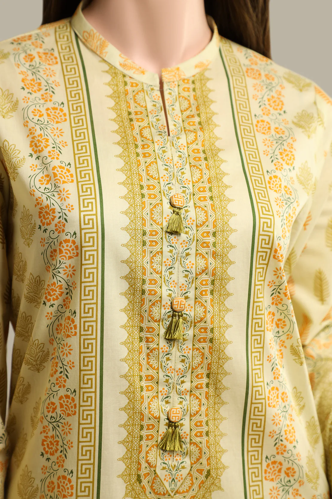 Unstitched Printed Lawn 2 Piece (Shirt/Dupatta) - Image 3