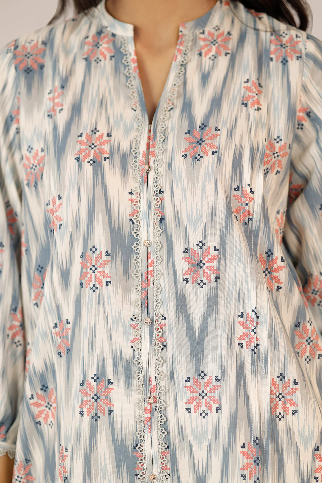 Unstitched Printed Lawn 2 Piece (Shirt/Dupatta) - Image 3