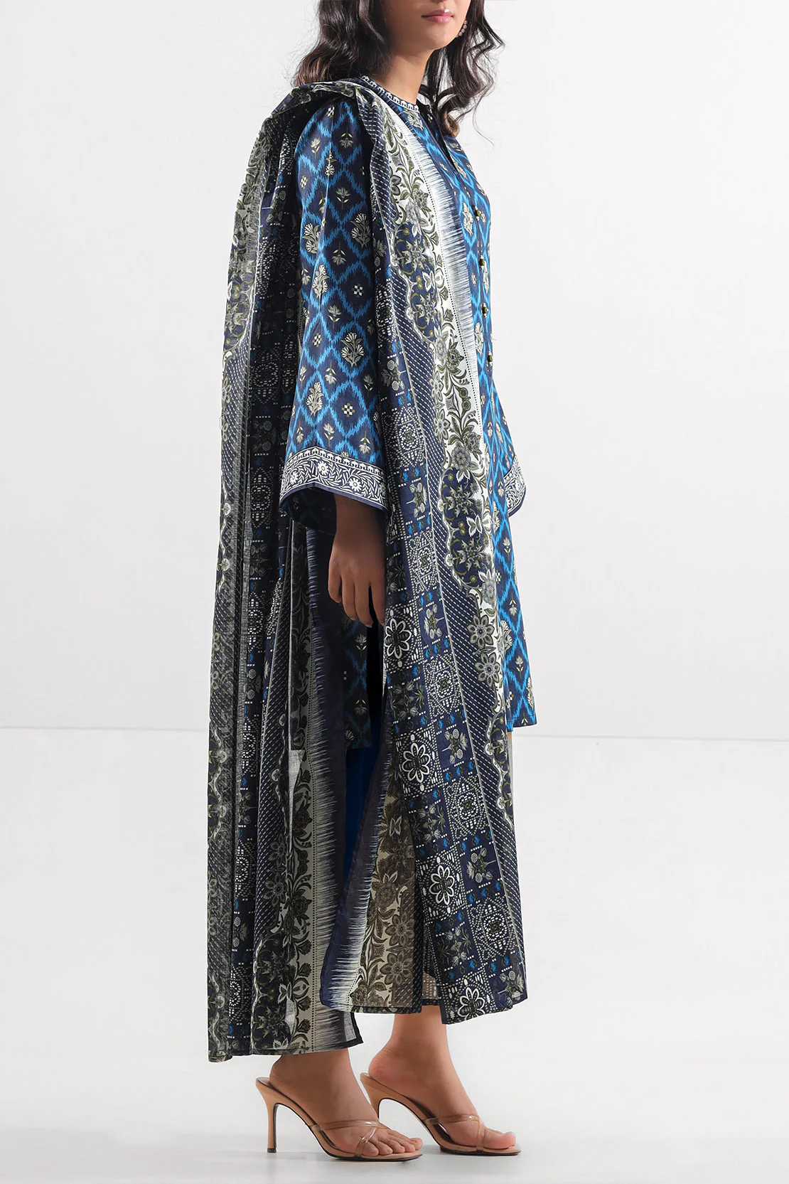 Unstitched Printed Lawn 2 Piece (Shirt/Dupatta) - Image 2