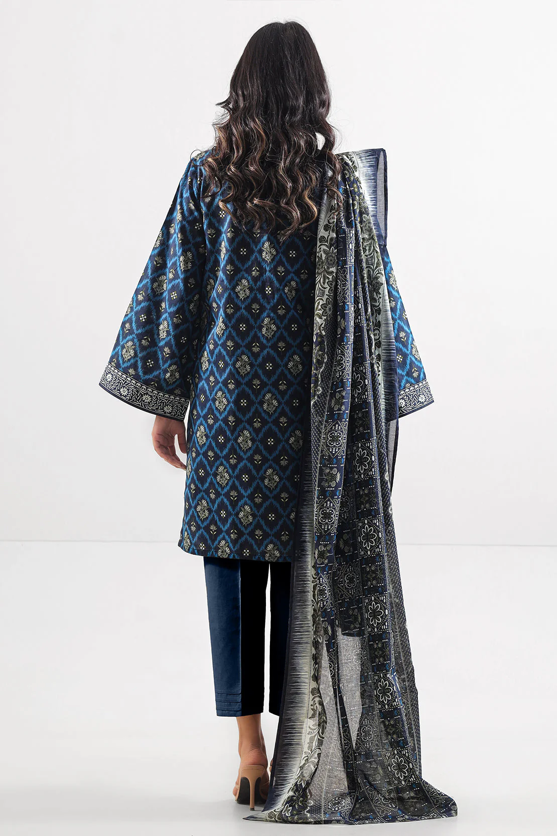 Unstitched Printed Lawn 2 Piece (Shirt/Dupatta) - Image 6