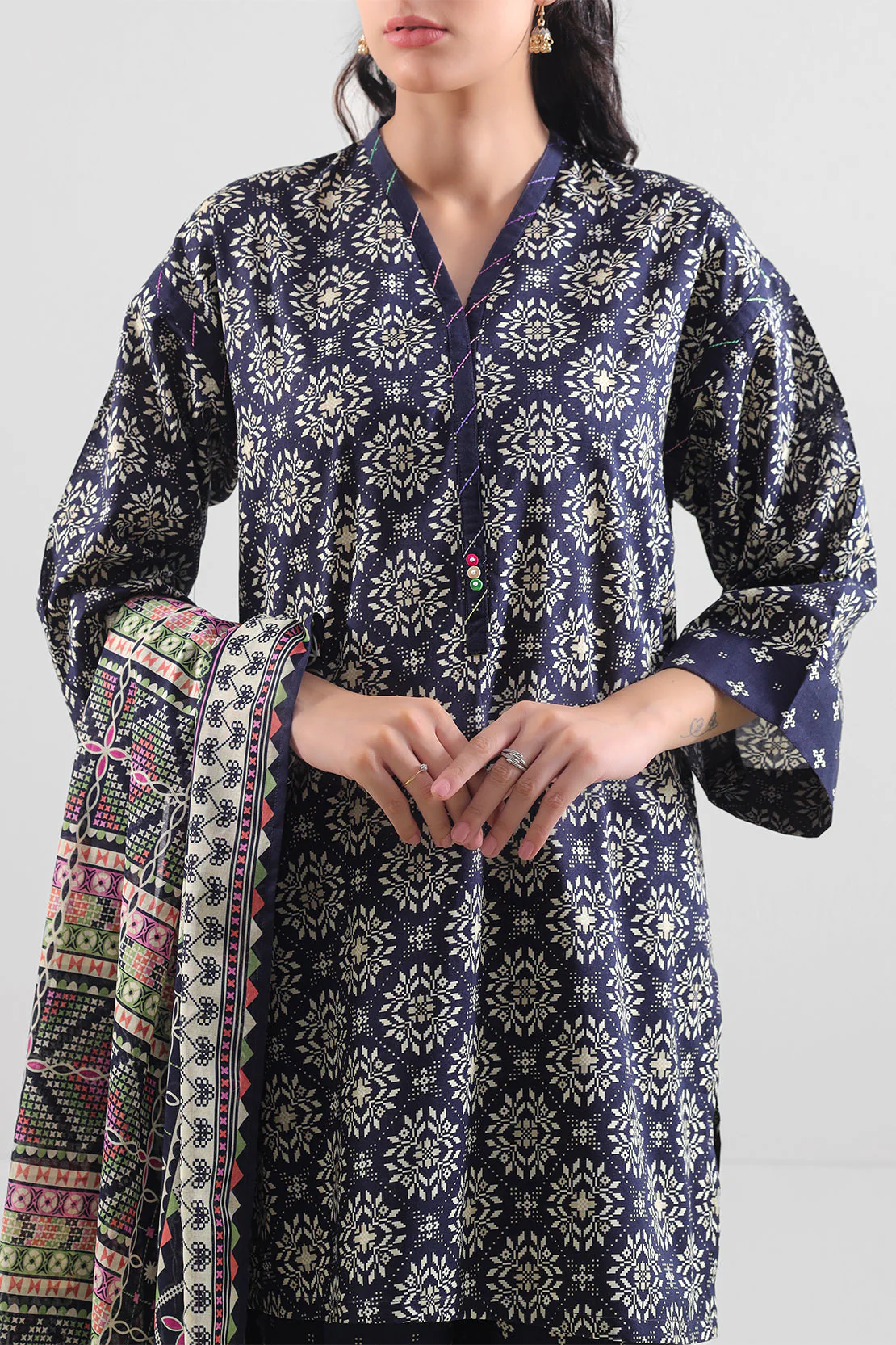 Unstitched Printed Lawn 2 Piece (Shirt/Dupatta) - Image 2