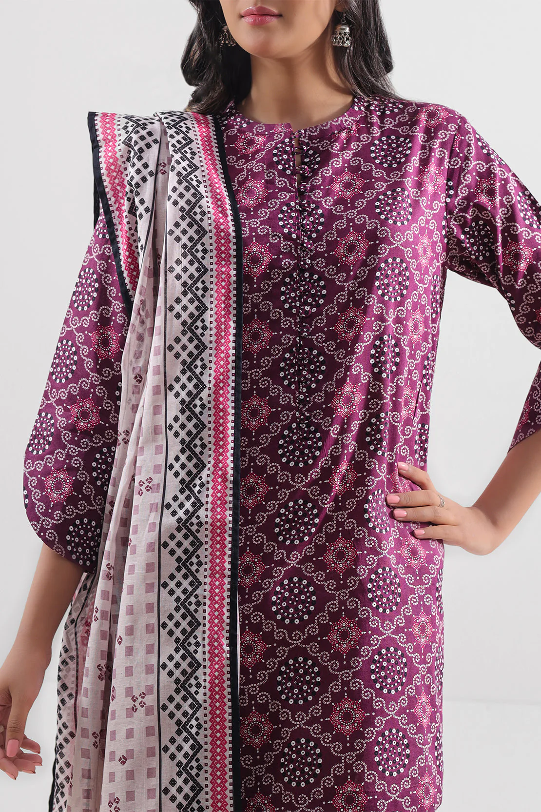 Unstitched Printed Lawn 2 Piece (Shirt/Dupatta) - Image 3