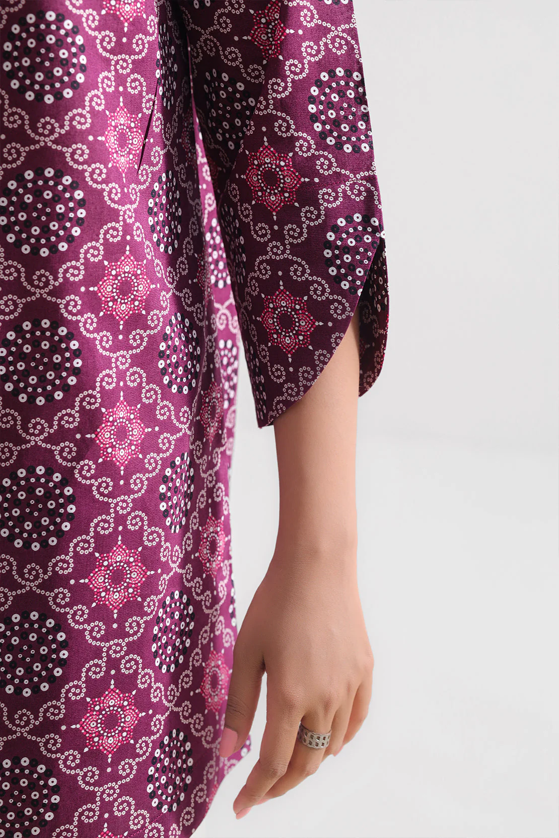 Unstitched Printed Lawn 2 Piece (Shirt/Dupatta) - Image 5