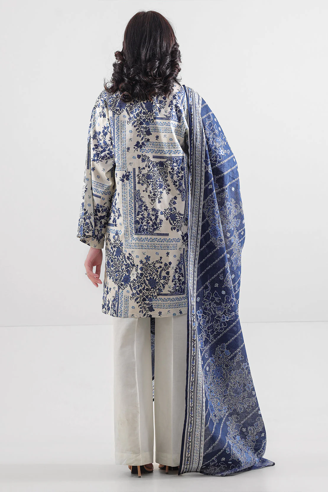 Unstitched Printed Lawn 2 Piece (Shirt/Dupatta) - Image 2
