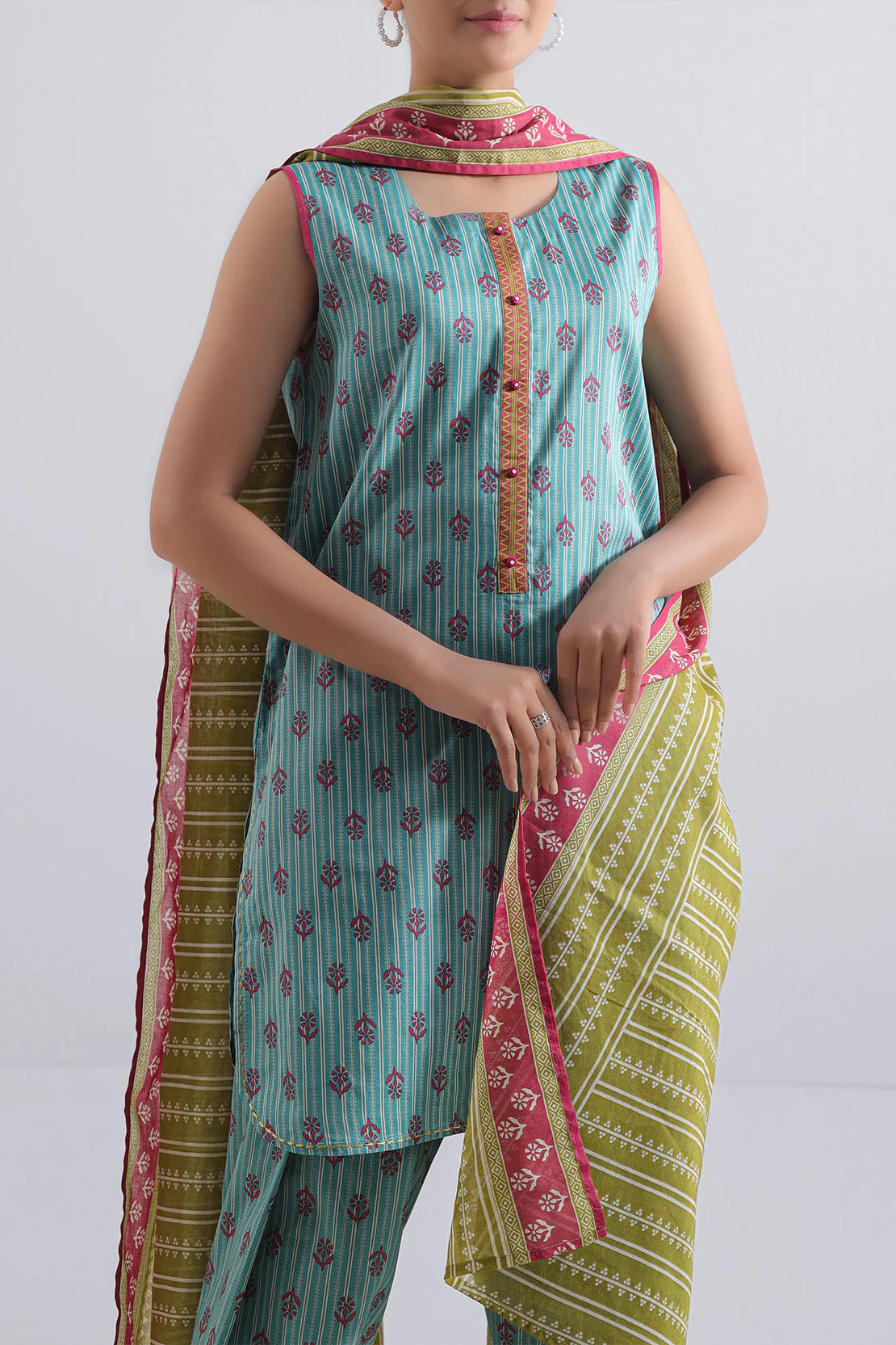 Unstitched Printed Lawn 2 Piece (Shirt/Dupatta) - Image 2