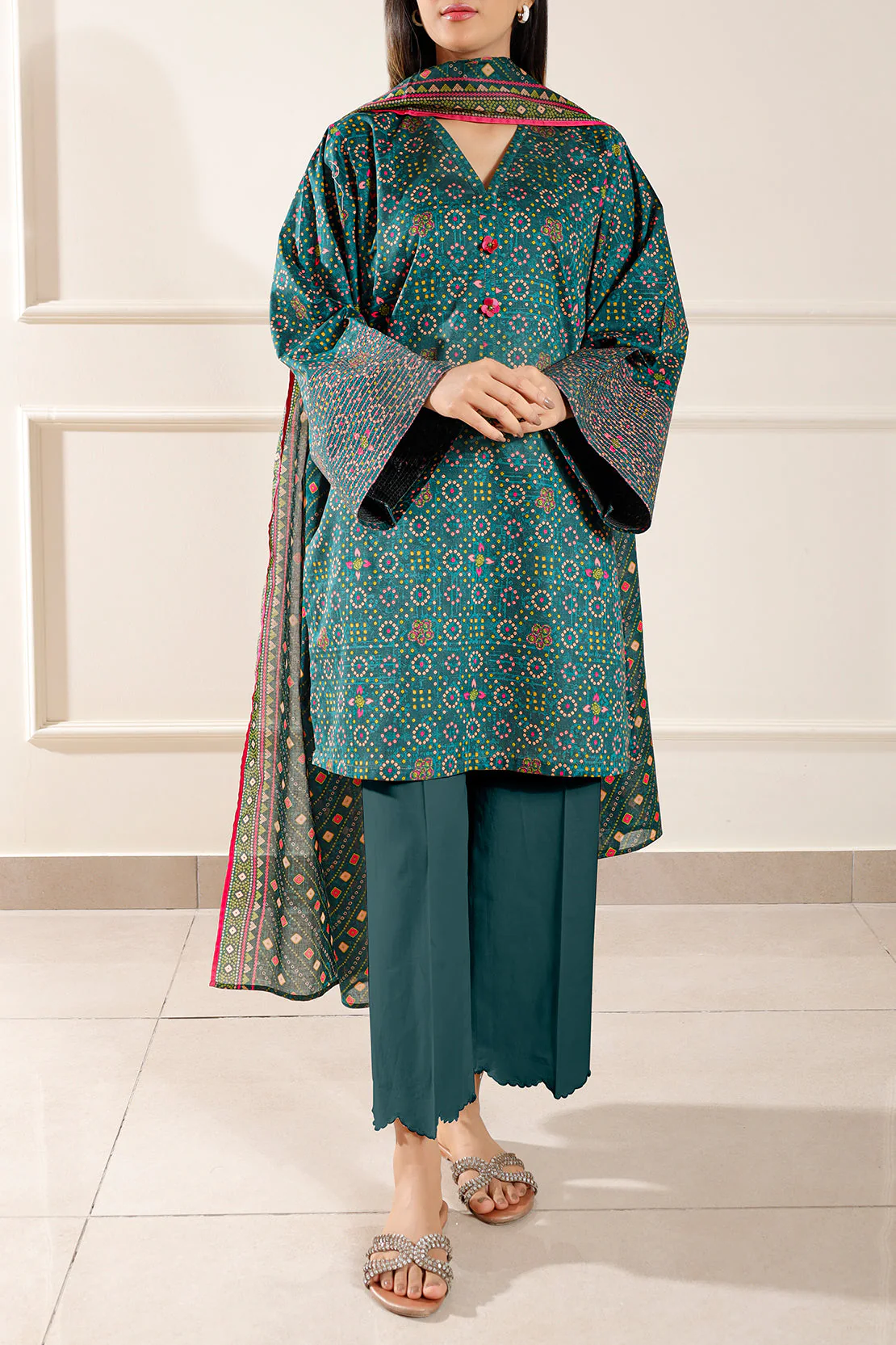 Unstitched Printed Lawn 2 Piece (Shirt/Dupatta)