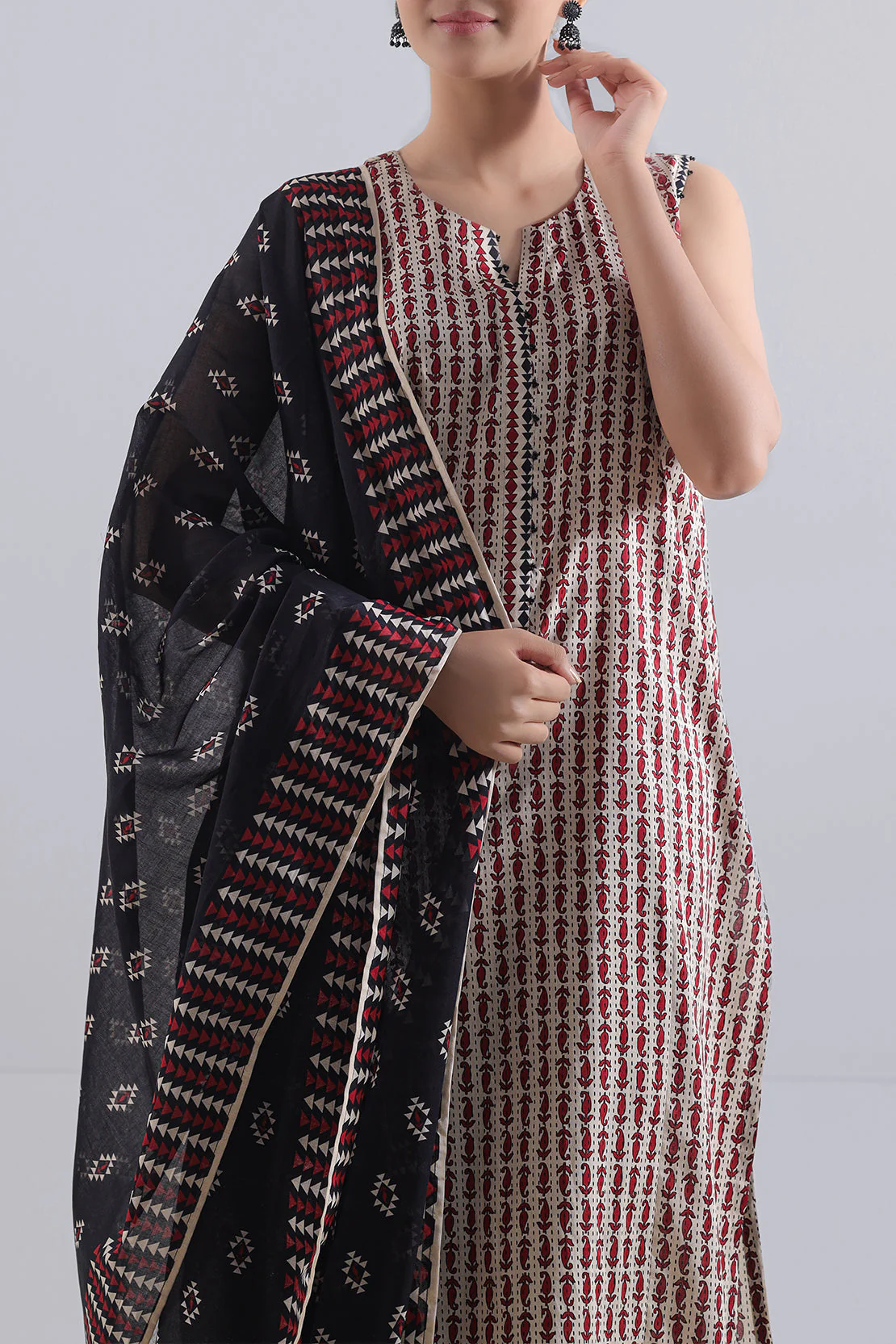 Unstitched Printed Lawn 2 Piece (Shirt/Dupatta) - Image 2