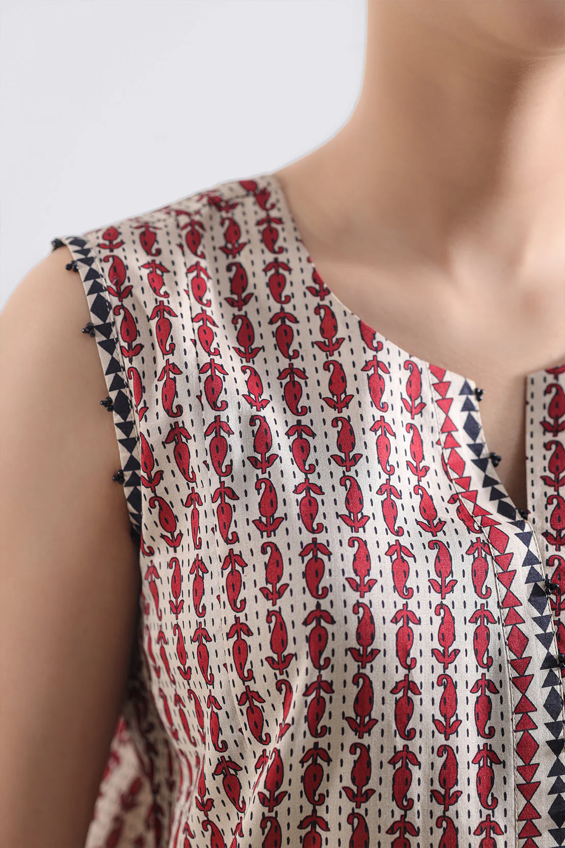 Unstitched Printed Lawn 2 Piece (Shirt/Dupatta) - Image 6