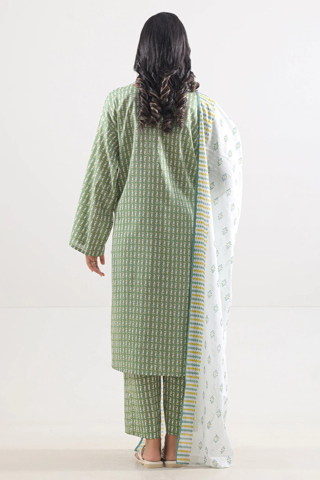Unstitched Printed Lawn 2 Piece (Shirt/Dupatta) - Image 2