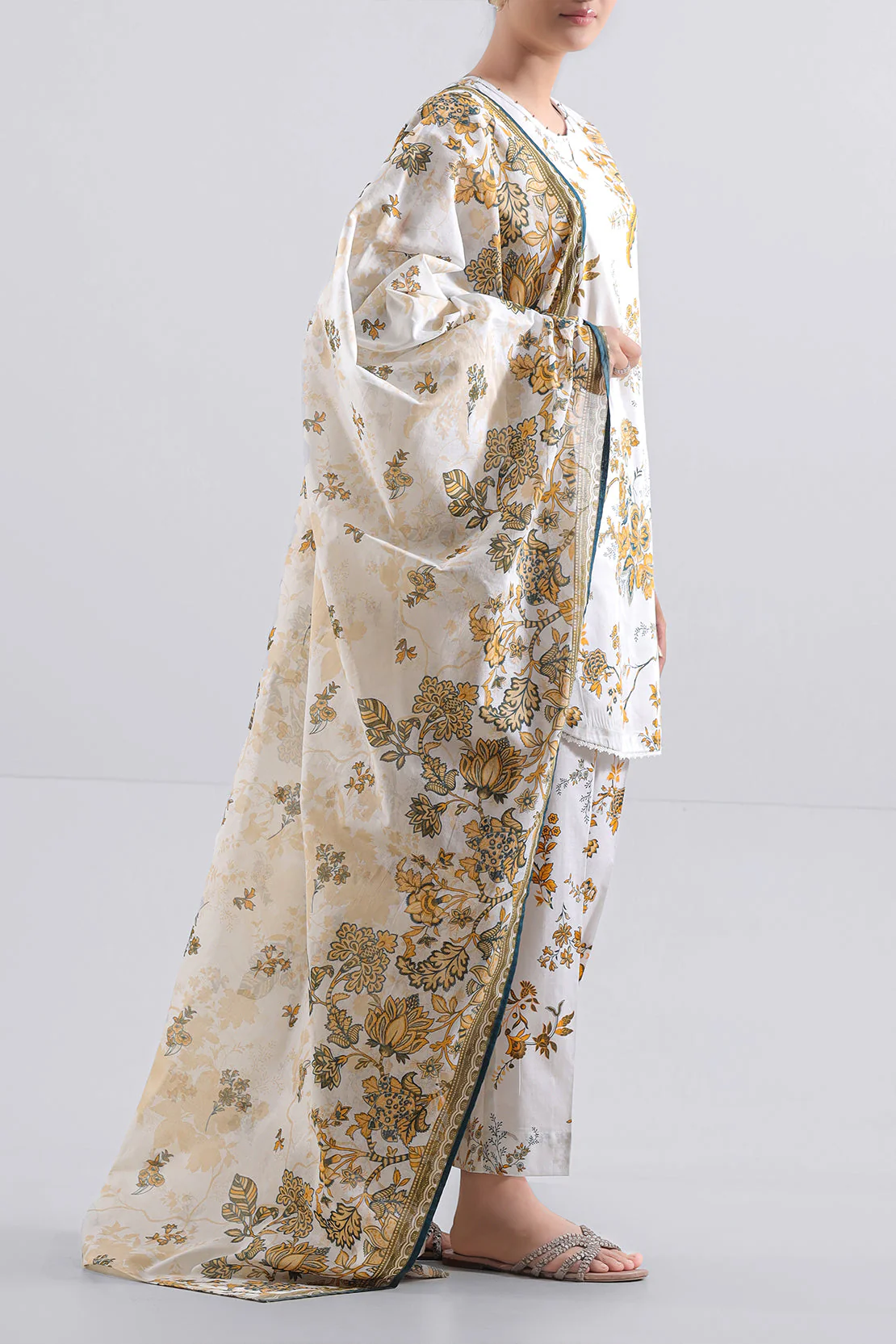 Unstitched Printed Lawn 2 Piece (Shirt/Dupatta) - Image 3