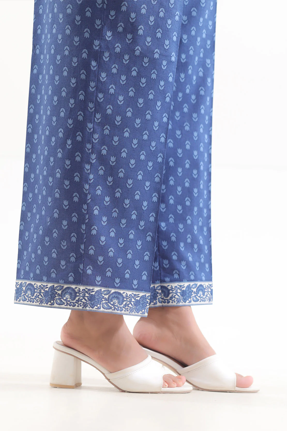 Unstitched Printed Lawn 2 Piece (Shirt/Dupatta) - Image 6