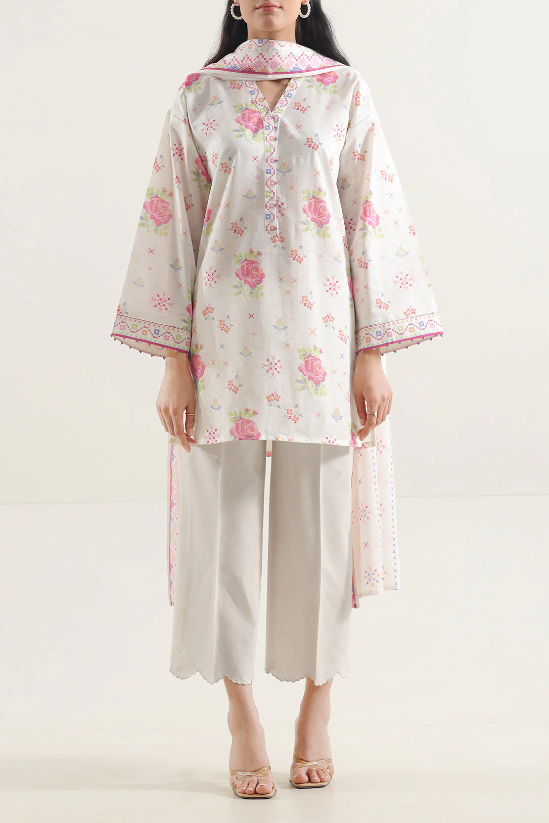 Unstitched Printed Lawn 2 Piece (Shirt/Dupatta) - Image 2