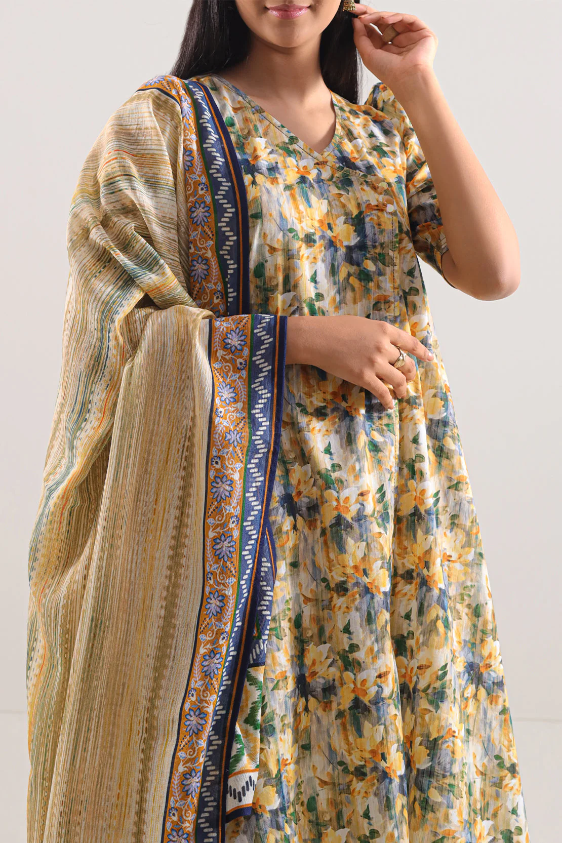 Unstitched Printed Lawn 2 Piece (Shirt/Dupatta) - Image 2