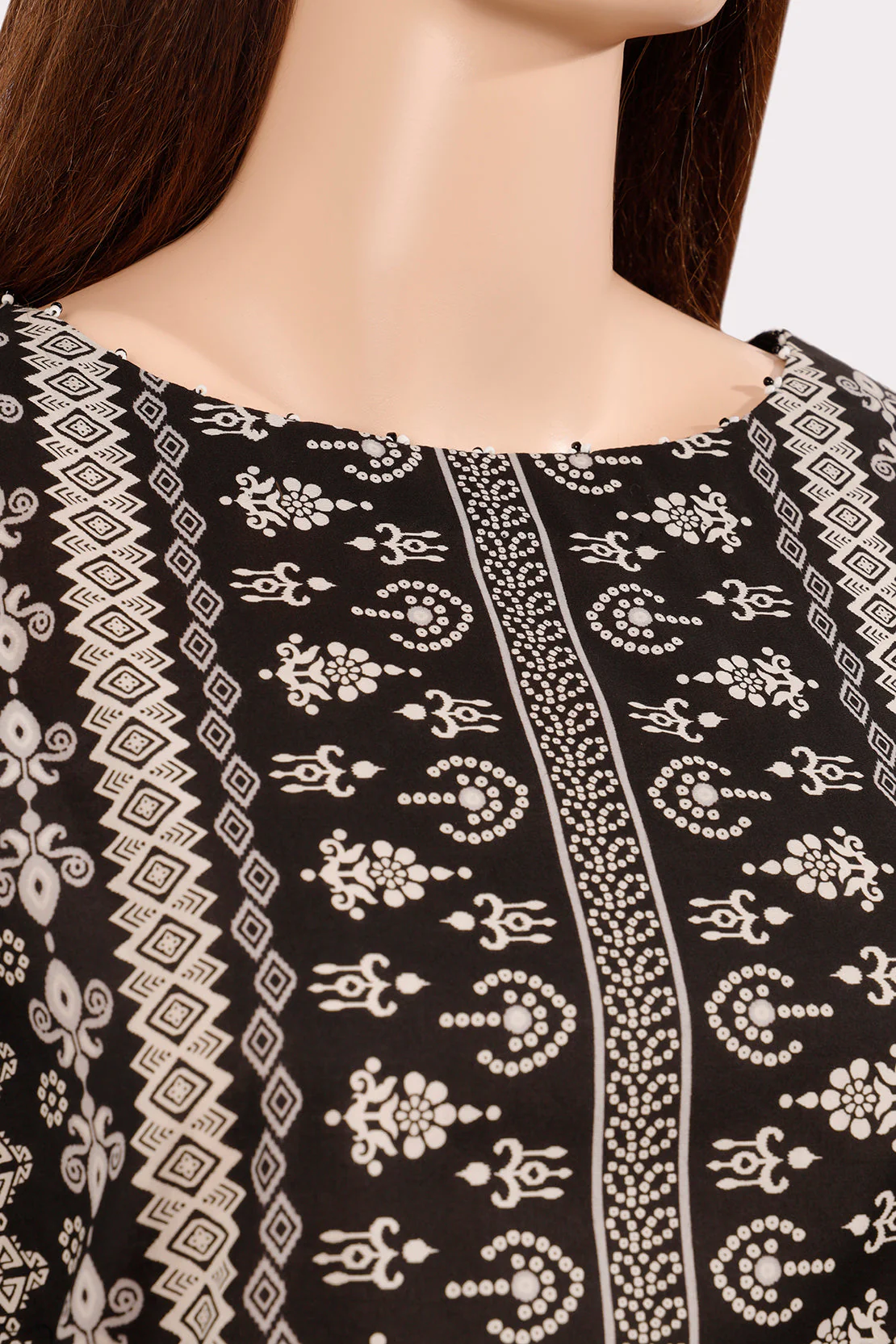 Unstitched Printed Lawn 2 Piece (Shirt/Trouser) - Image 3