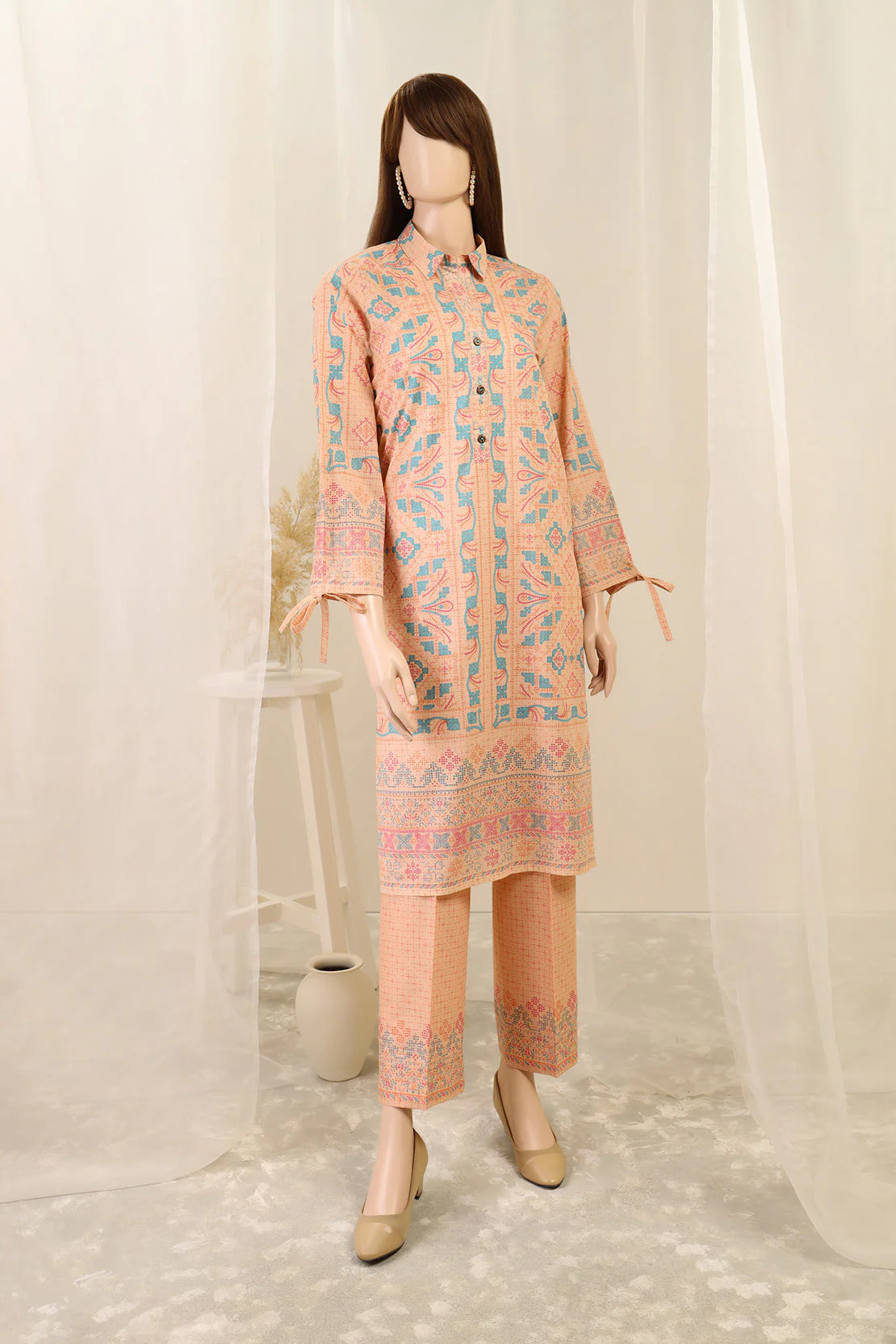 Unstitched Printed Lawn 2 Piece (Shirt/Trouser)