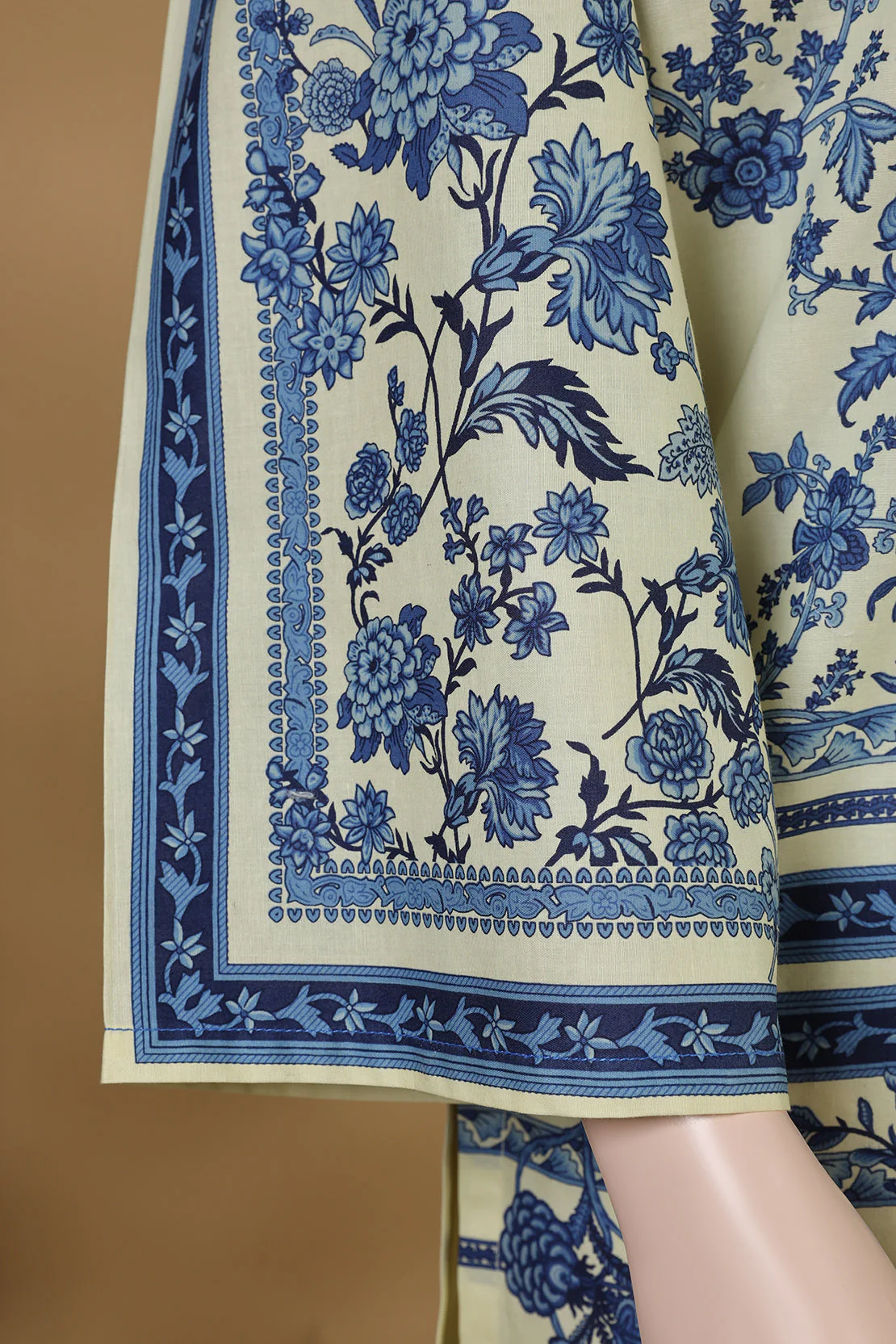 Unstitched Printed Lawn 2 Piece (Shirt/Trouser) - Image 4