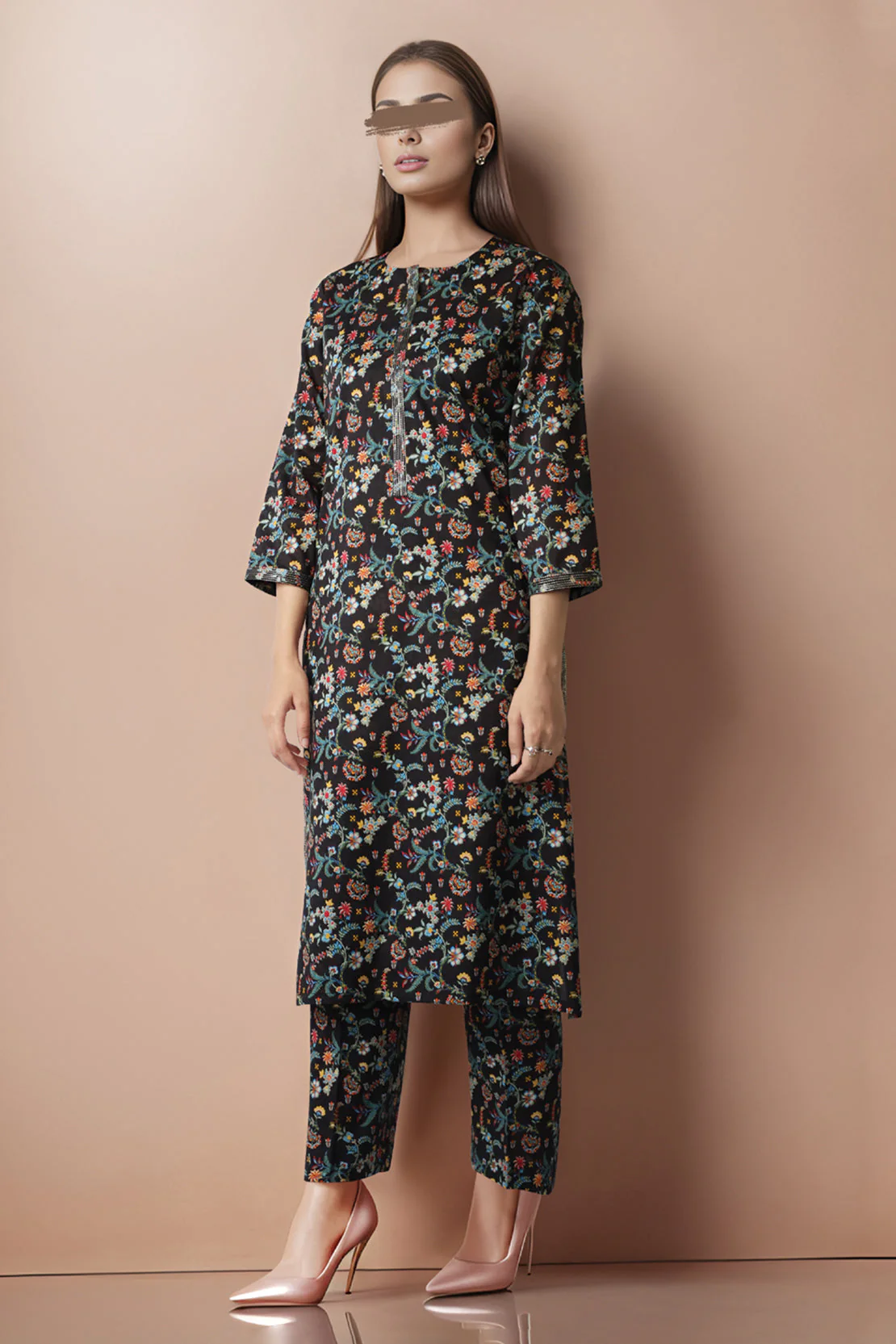 Unstitched Printed Lawn 2 Piece (Shirt/Trouser)