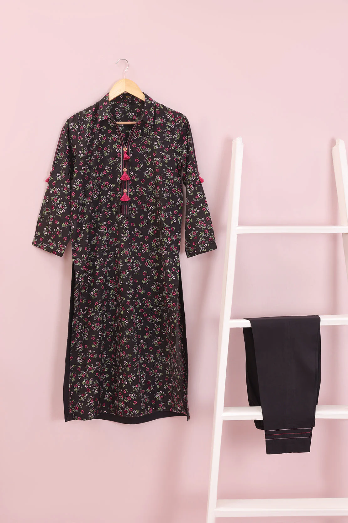 Unstitched Printed Lawn 2 Piece (Shirt/Trouser) - Image 5