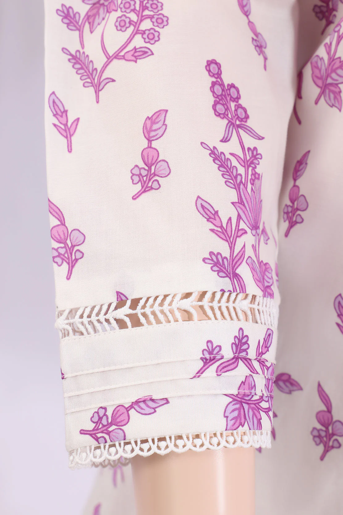 Unstitched Printed Lawn 2 Piece (Shirt/Trouser) - Image 4