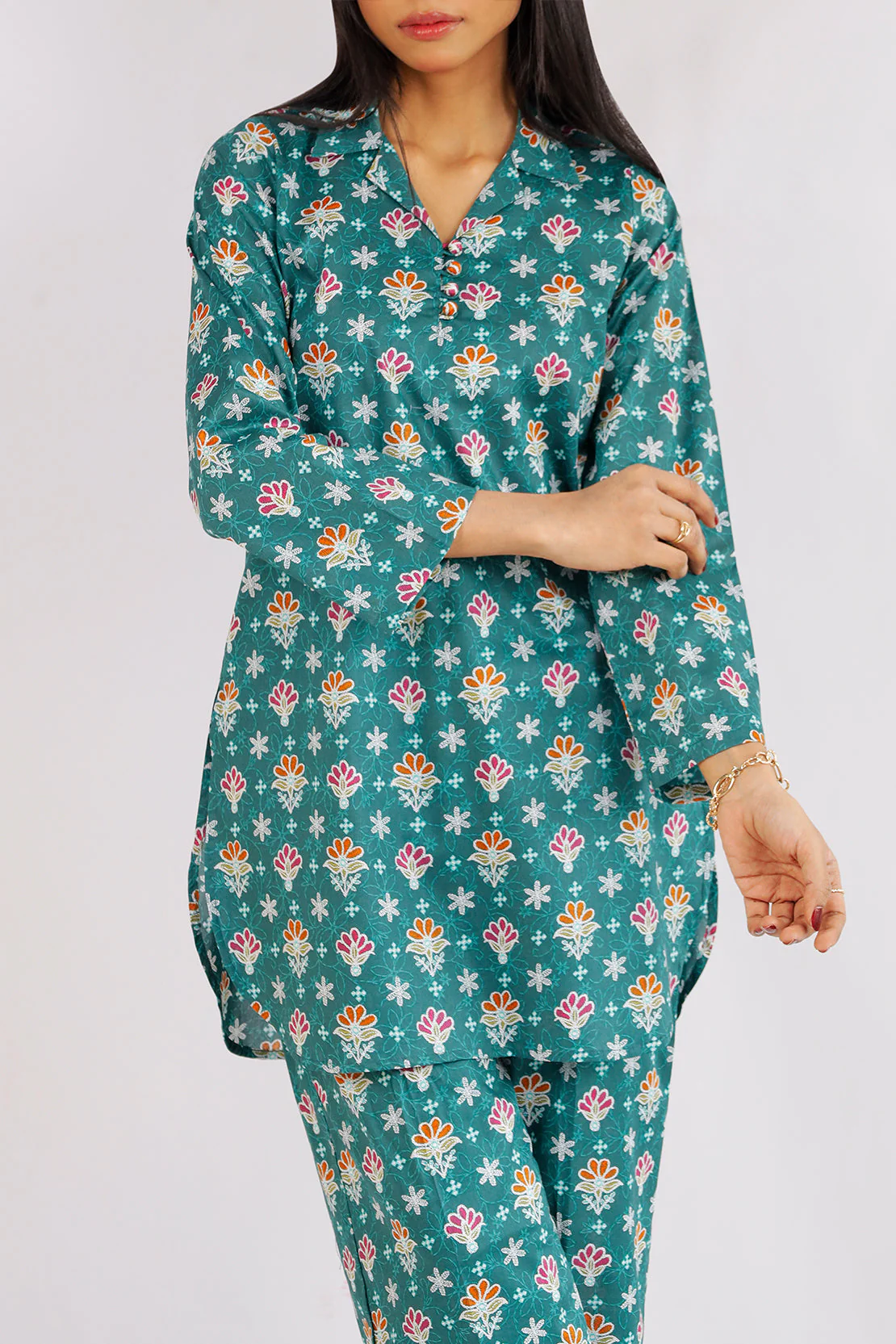Unstitched Printed Lawn 2 Piece (Shirt/Trouser)