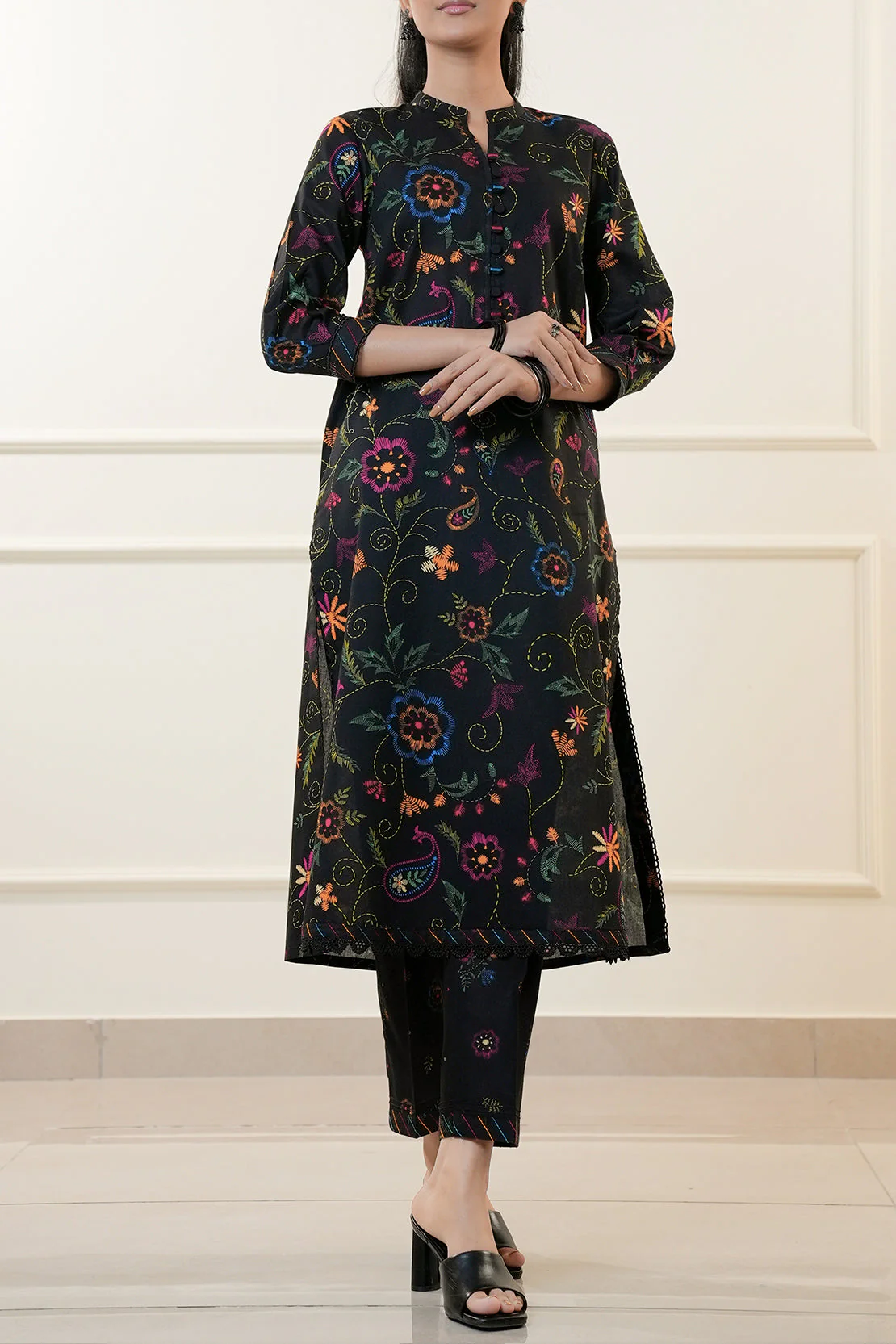 Unstitched Printed Lawn 2 Piece (Shirt/Trouser) - Image 3