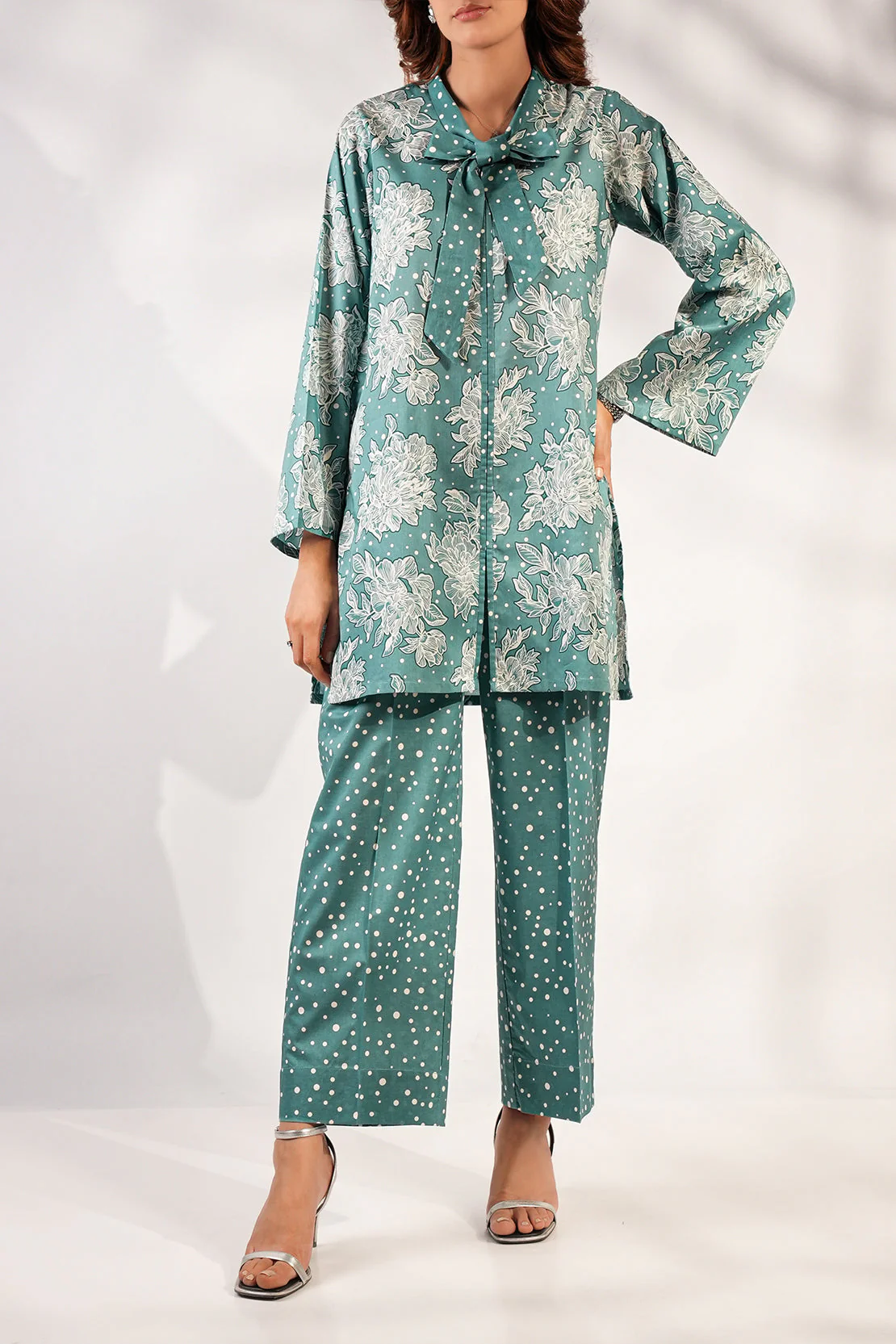 Unstitched Printed Lawn 2 Piece (Shirt/Trouser) - Image 4