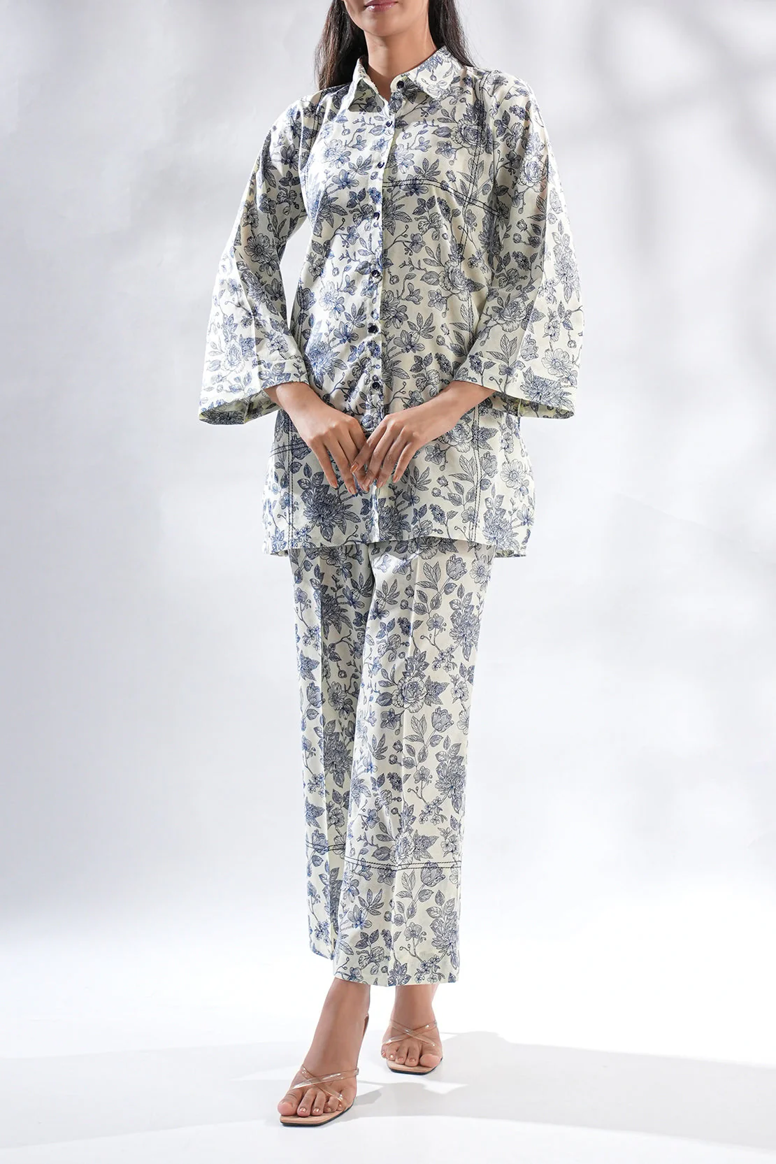 Unstitched Printed Lawn 2 Piece (Shirt/Trouser) - Image 4