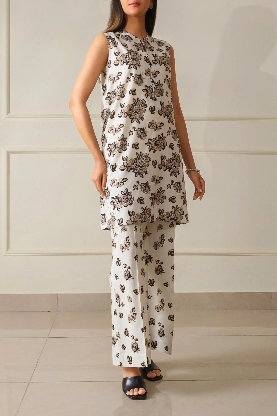 Unstitched Printed Lawn 2 Piece (Shirt/Trouser) - Image 2