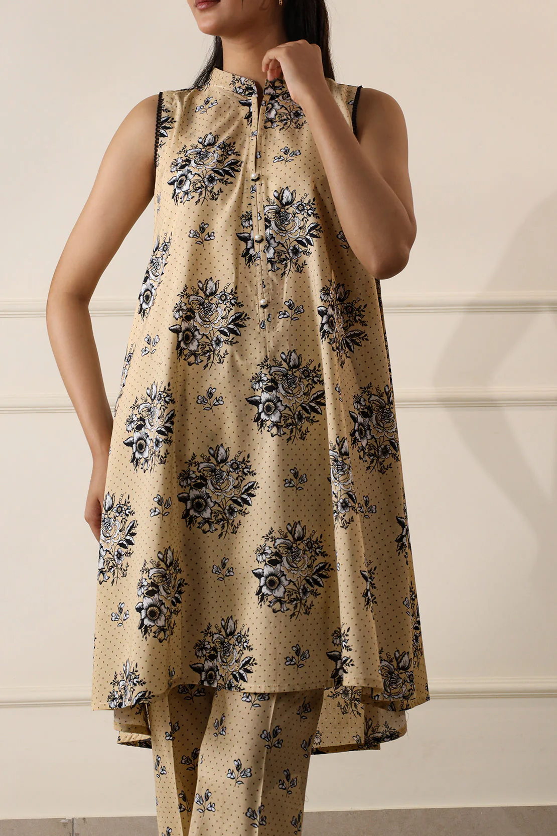 Unstitched Printed Lawn 2 Piece (Shirt/Trouser)