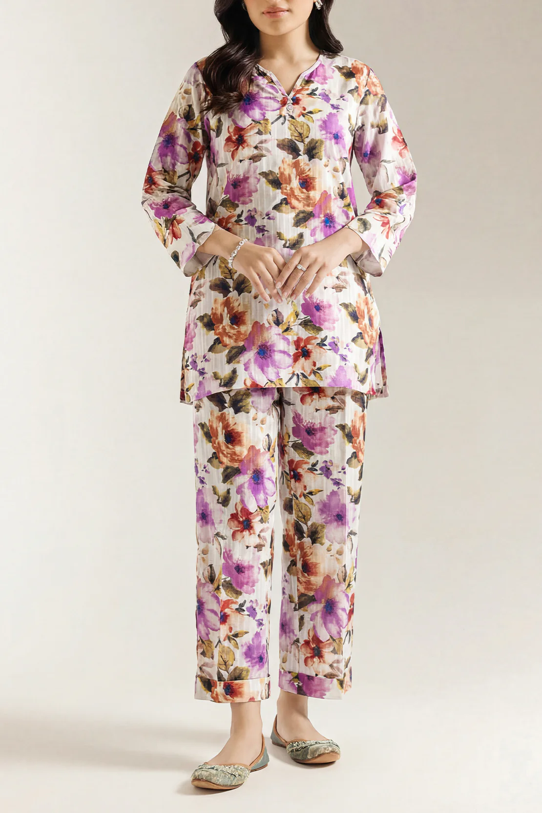 Unstitched Printed Lawn 2 Piece (Shirt/Trouser)