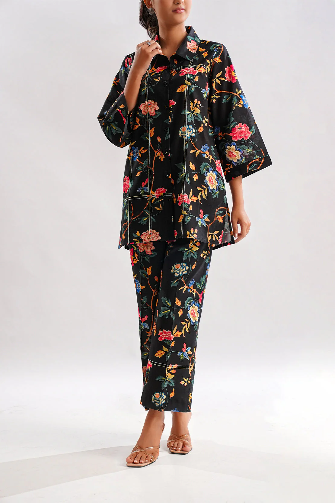 Unstitched Printed Lawn 2 Piece (Shirt/Trouser) - Image 2