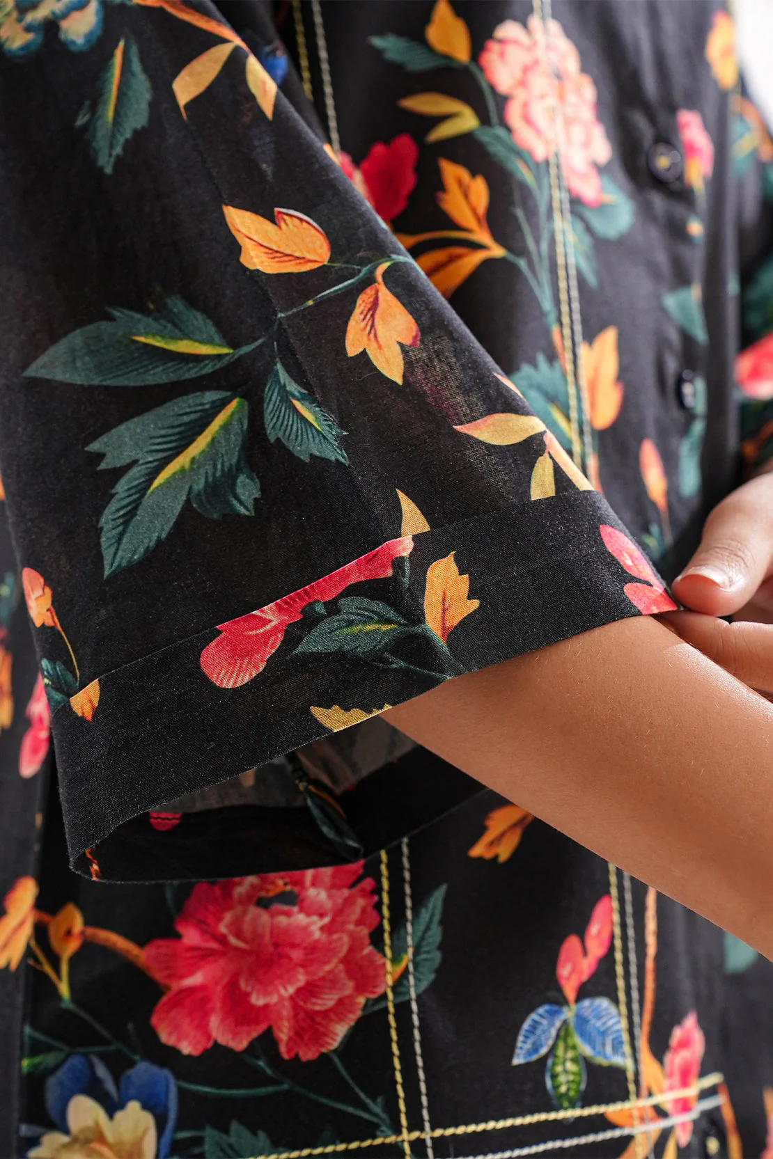 Unstitched Printed Lawn 2 Piece (Shirt/Trouser) - Image 7