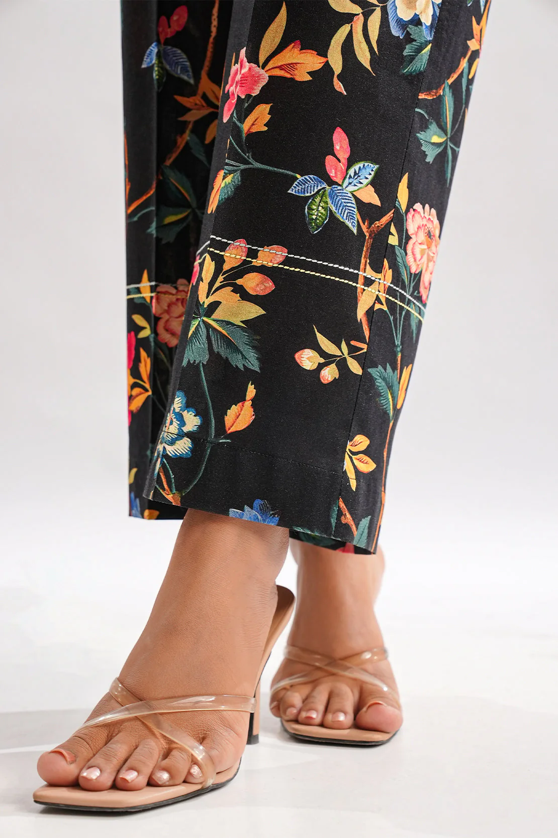 Unstitched Printed Lawn 2 Piece (Shirt/Trouser) - Image 8