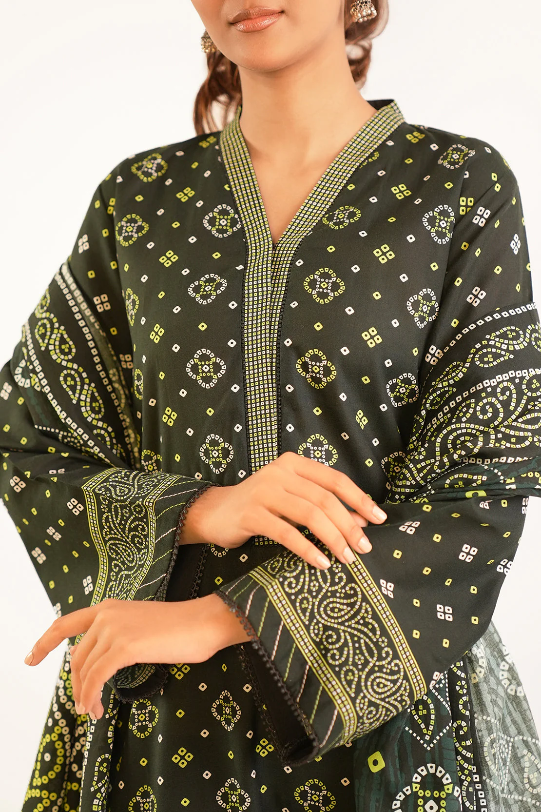 Unstitched Printed Lawn 2 Piece (Shirt/Trouser)