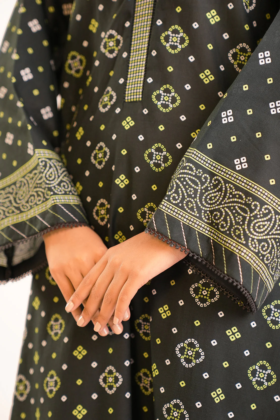 Unstitched Printed Lawn 2 Piece (Shirt/Trouser) - Image 6