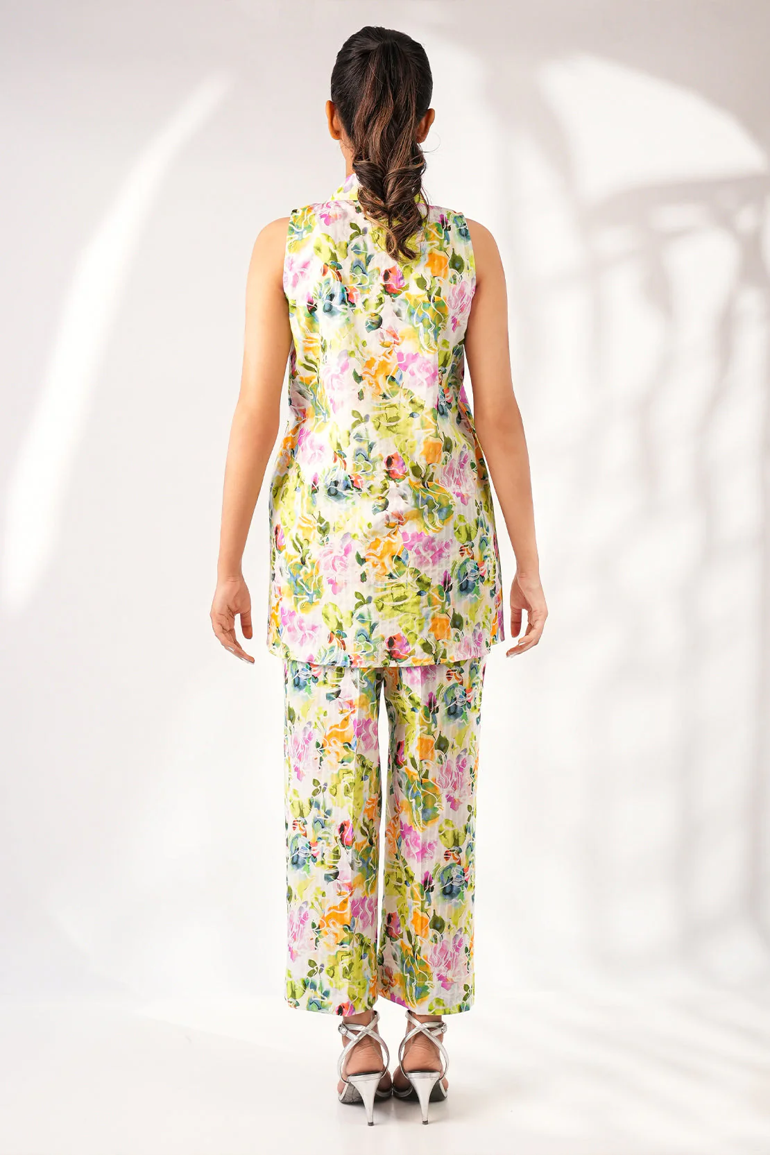 Unstitched Printed Lawn 2 Piece (Shirt/Trouser) - Image 4