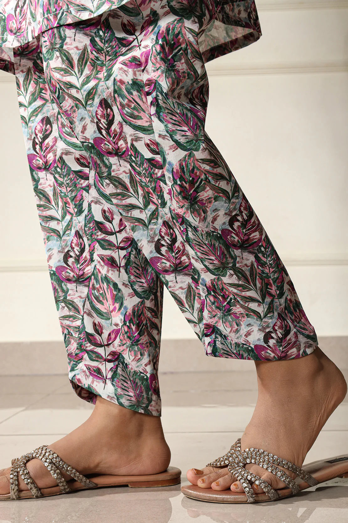 Unstitched Printed Lawn 2 Piece (Shirt/Trouser) - Image 8