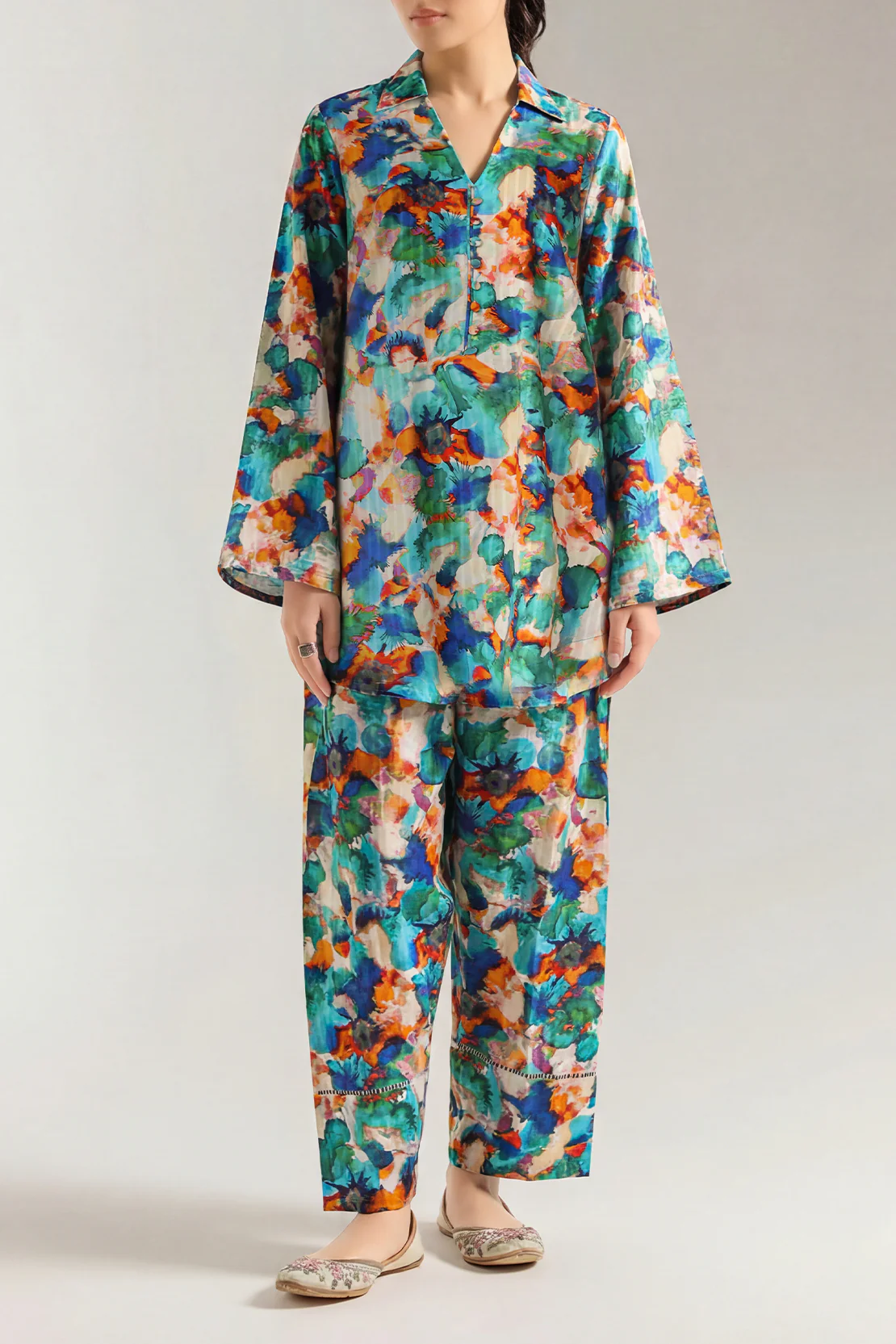 Unstitched Printed Lawn 2 Piece Shirt/Trouser