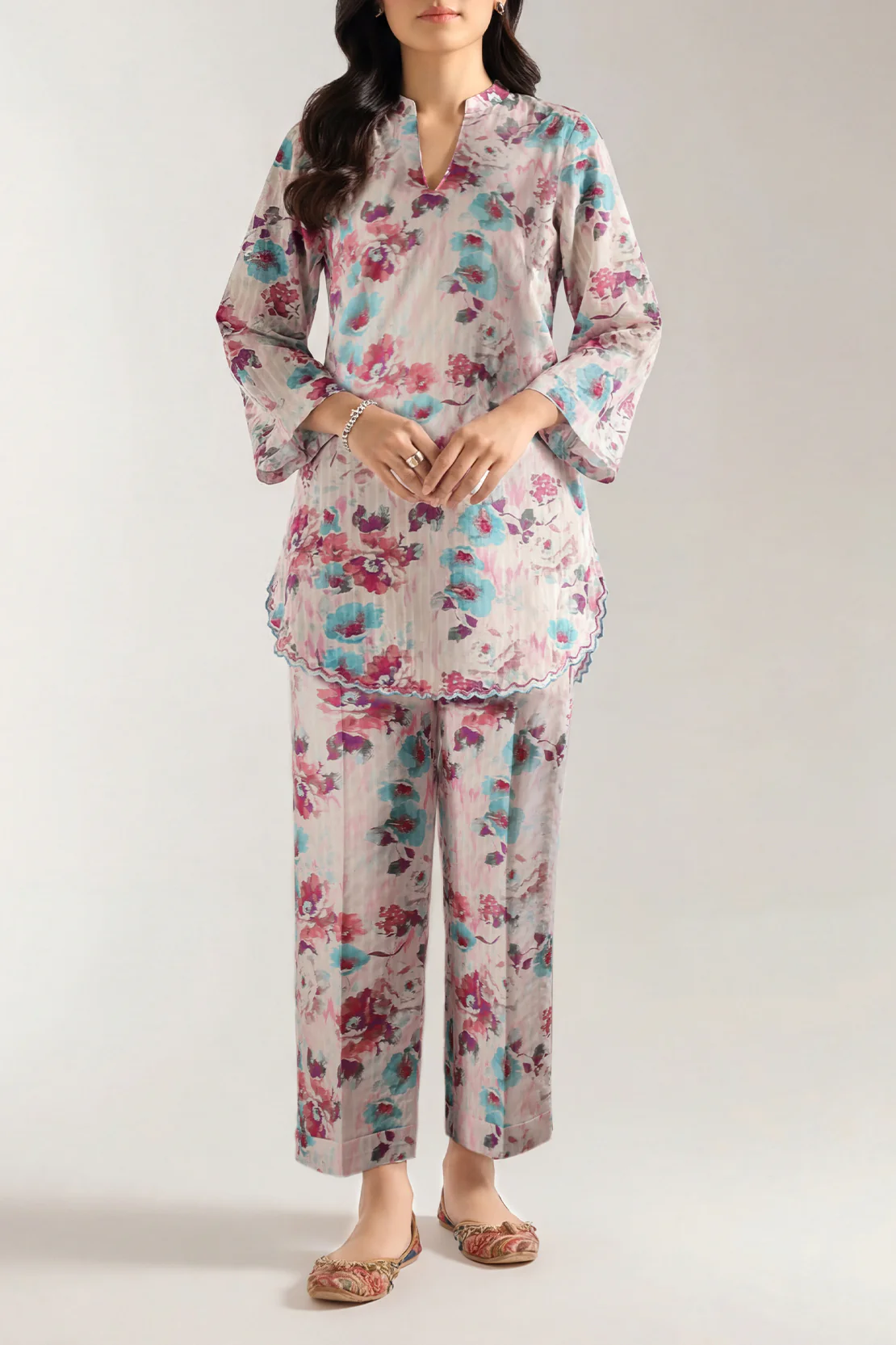 Unstitched Printed Lawn 2 Piece (Shirt/Trouser)