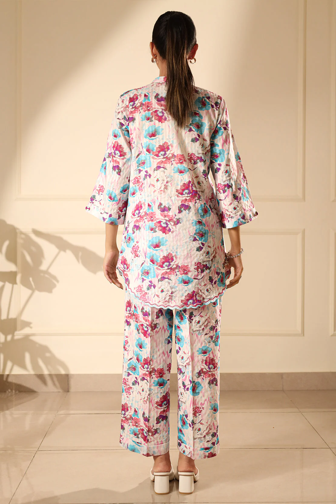 Unstitched Printed Lawn 2 Piece (Shirt/Trouser) - Image 4